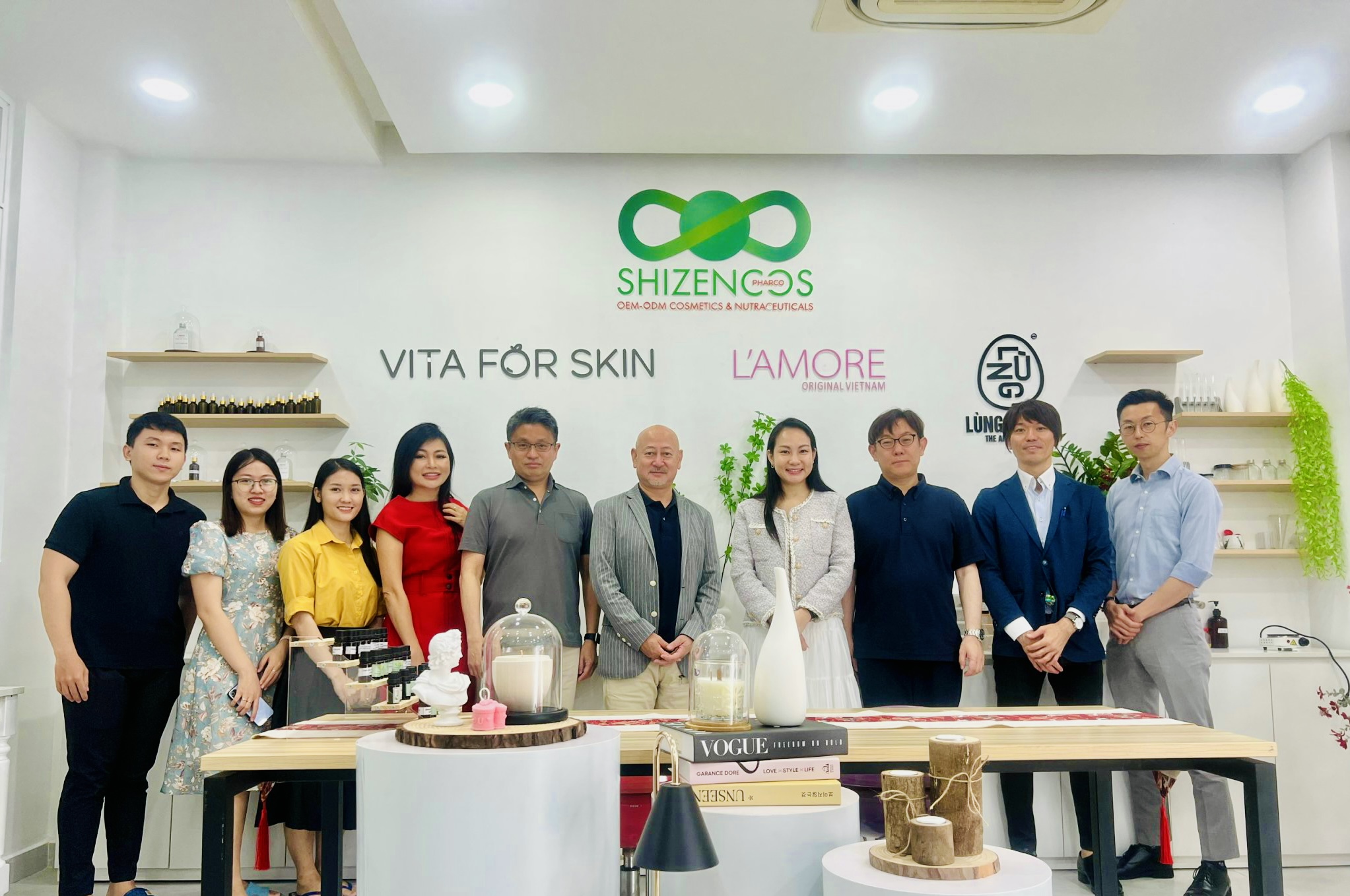 Chuyên gia quốc tế trao đổi tại Shizencos
