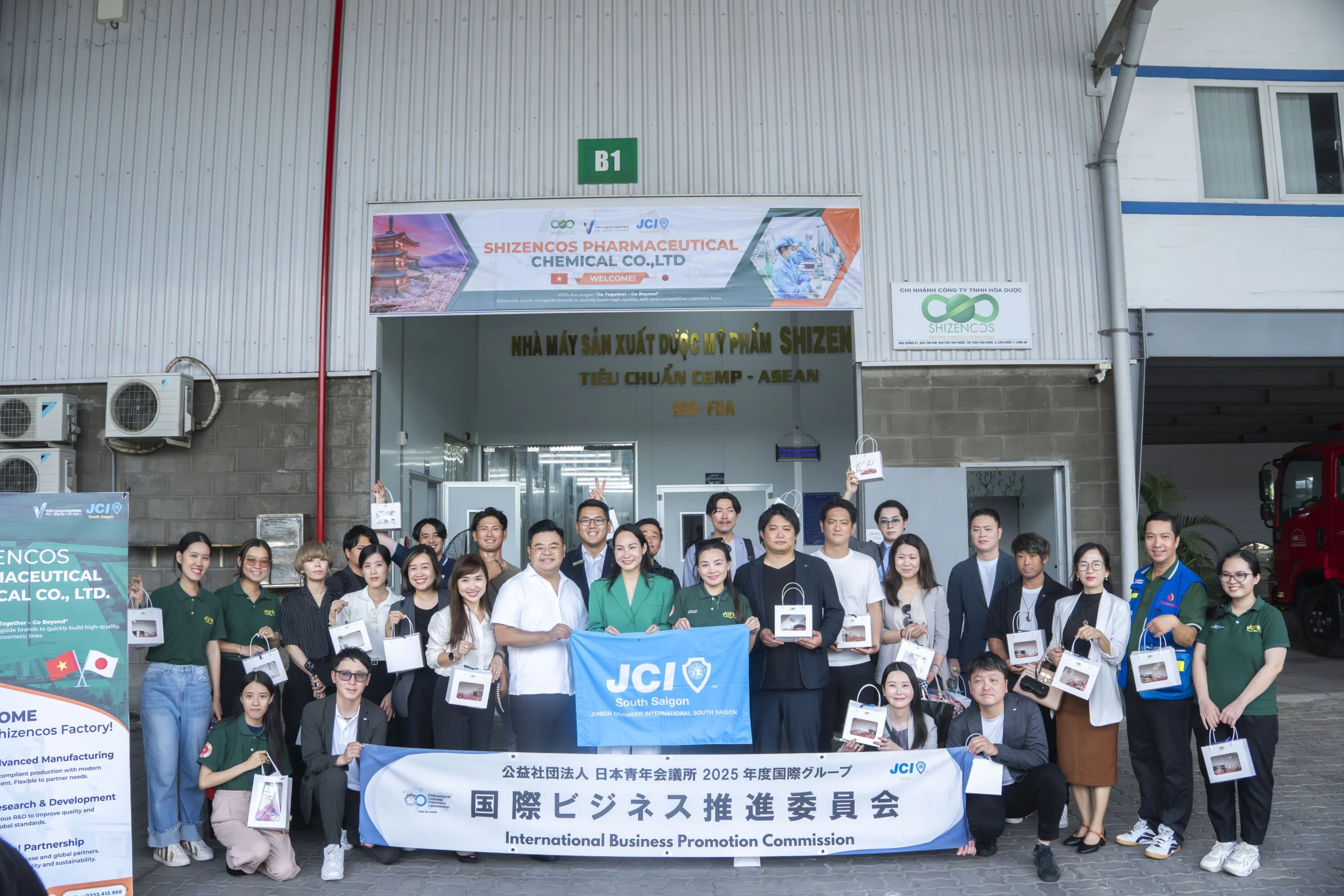Khách hàng quốc tế tại Shizencos